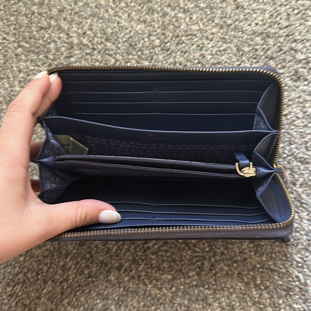Kate Spade Wallet - Picture 5 of 8
